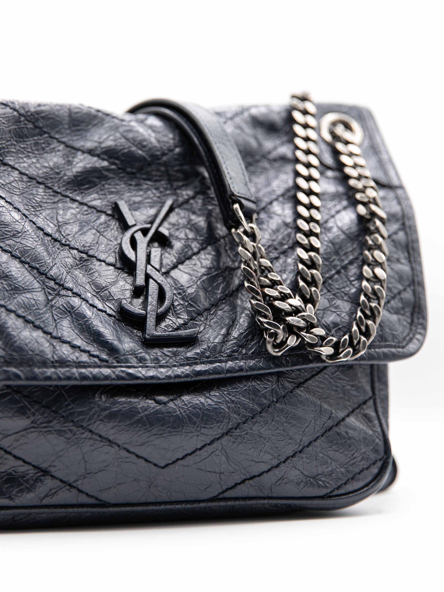 Yves Saint Laurent - Borsa a tracolla Niki media in pelle blu YSL Blu scuro